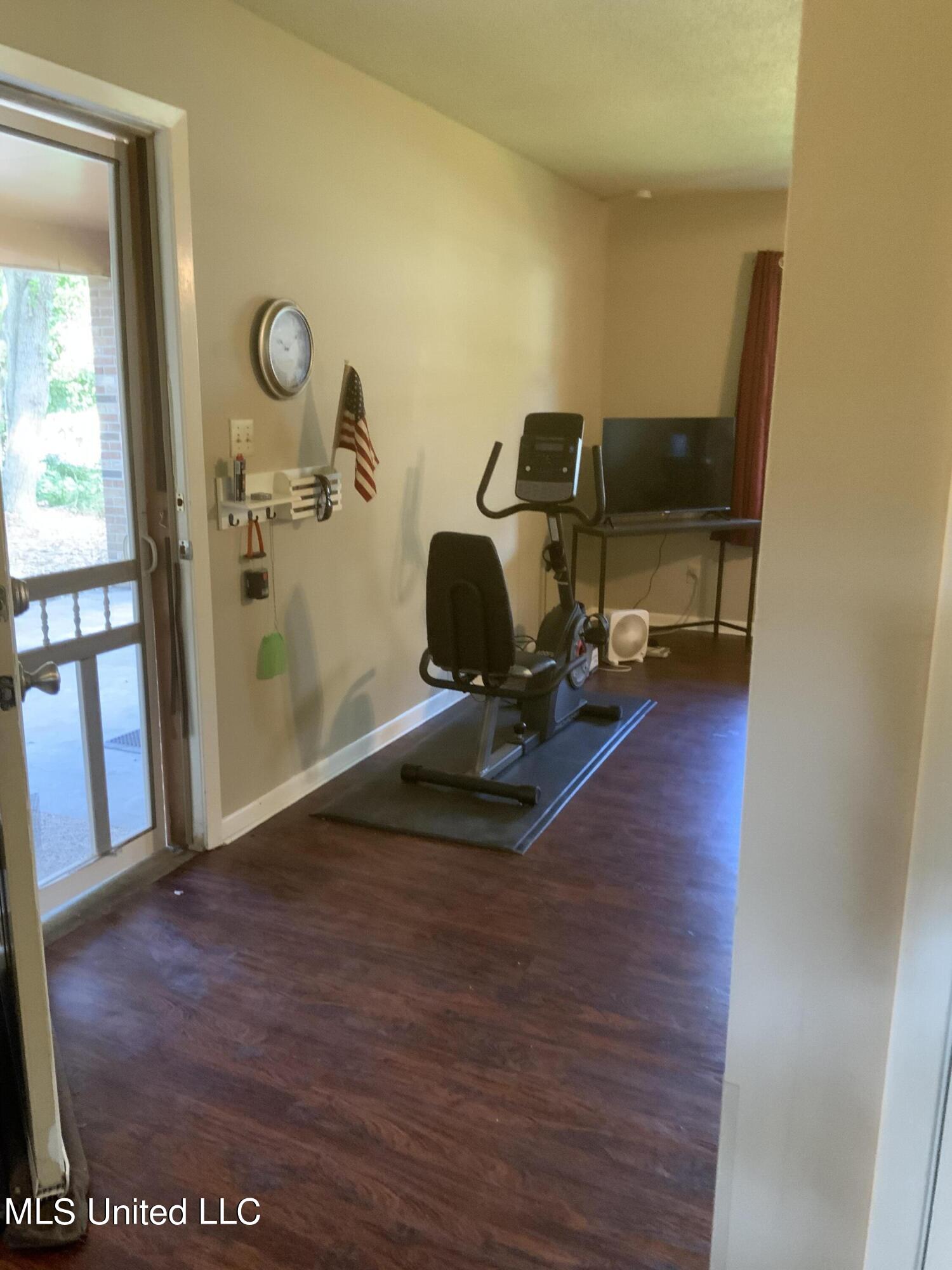 904 Clover Circle Picayune, MS 39466 - Photo 4 of 15 IMG_0716