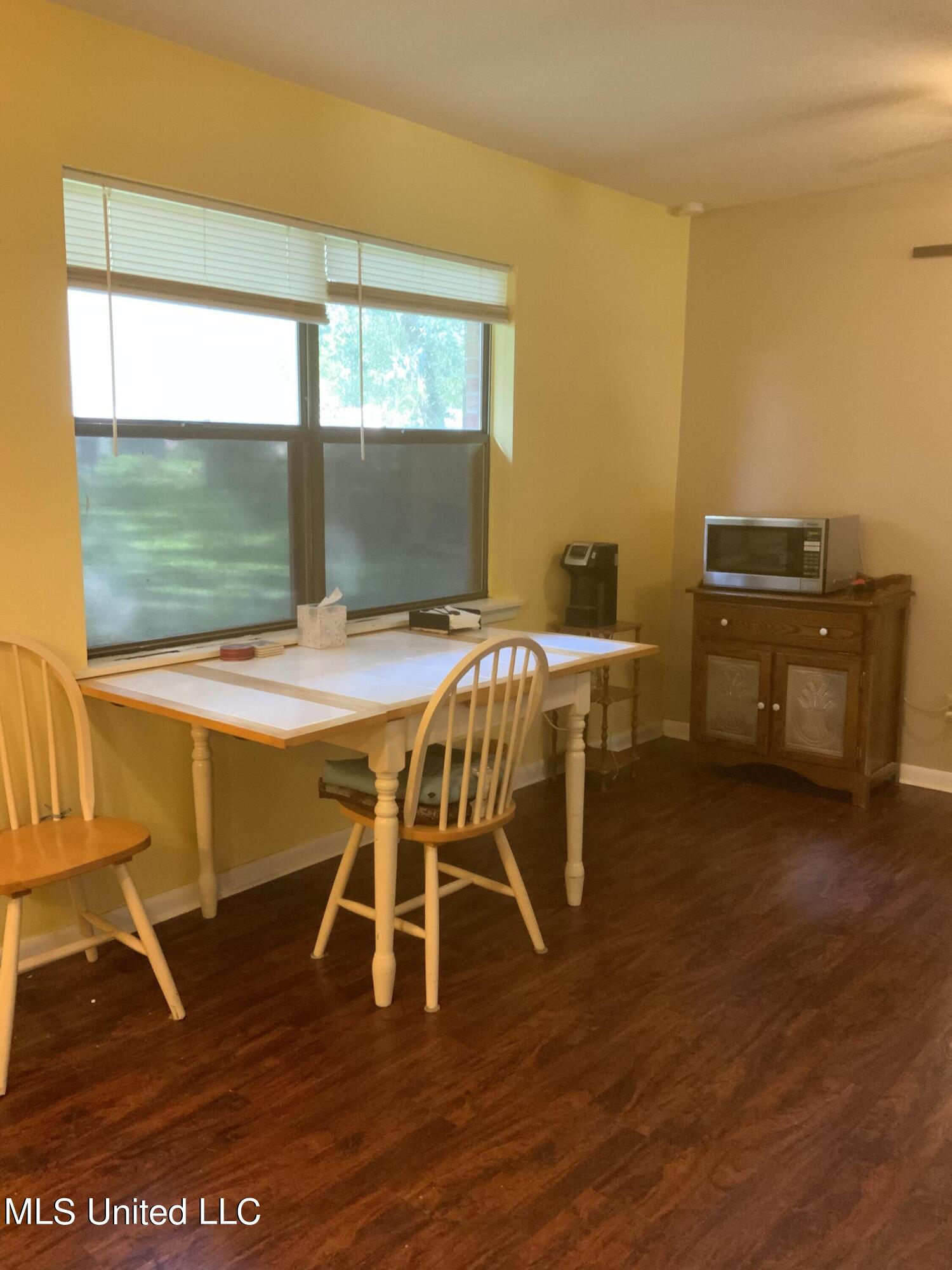 904 Clover Circle Picayune, MS 39466 - Photo 6 of 15 IMG_0714