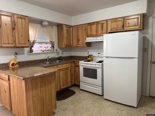 $324,900 | 227 Alder Street, Mountain View, WY 82939