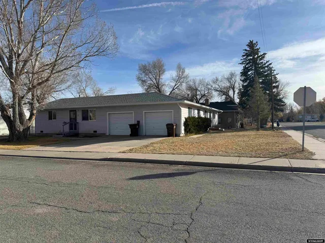$324,900 | 227 Alder Street, Mountain View, WY 82939