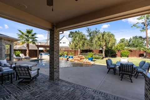a view of outdoor space yard deck and patio