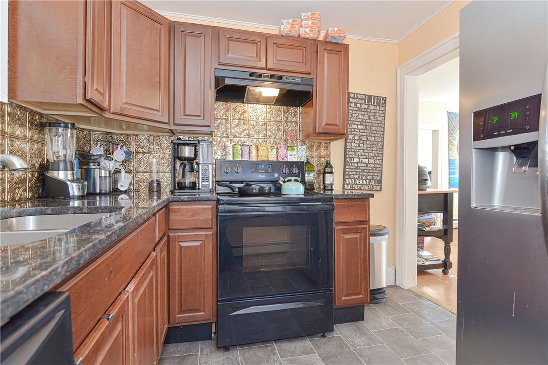 68 Read Avenue Coventry, RI 02816 - Photo 14 of 28