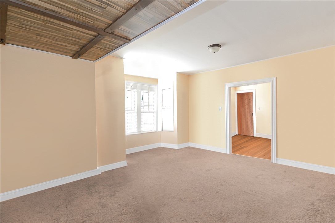 68 Read Avenue Coventry, RI 02816 - Photo 4 of 28 Virtually staged with no furniture