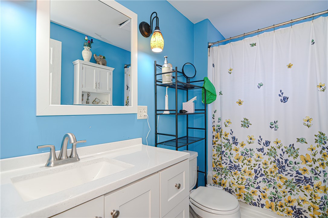 68 Read Avenue Coventry, RI 02816 - Photo 10 of 28