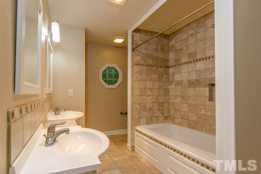 12317 Shooting Club Road Raleigh, NC 27613 - Photo 13 of 22