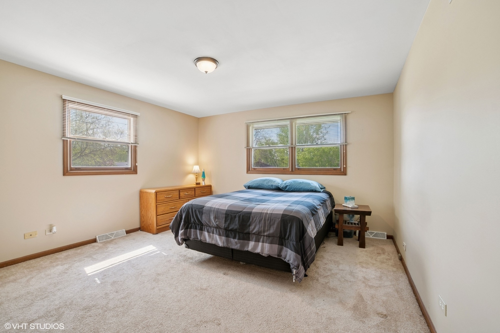 86 Brookside Drive Elgin, IL 60123 - Photo 11 of 19