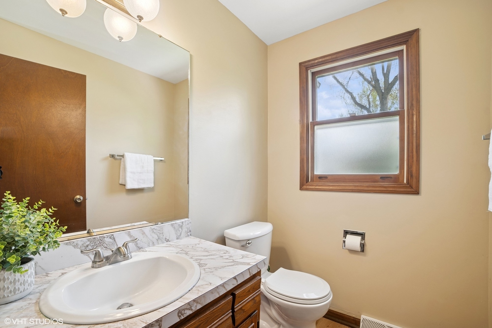 86 Brookside Drive Elgin, IL 60123 - Photo 9 of 19