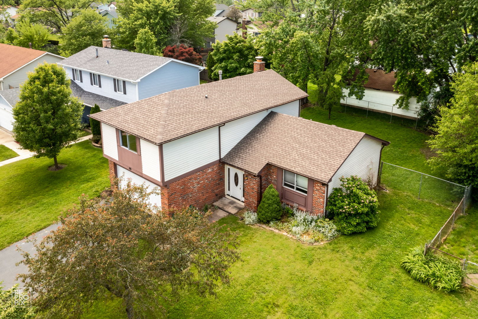 48 Pheasant Road Matteson, IL 60443 - Photo 2 of 23 an aerial view of a house