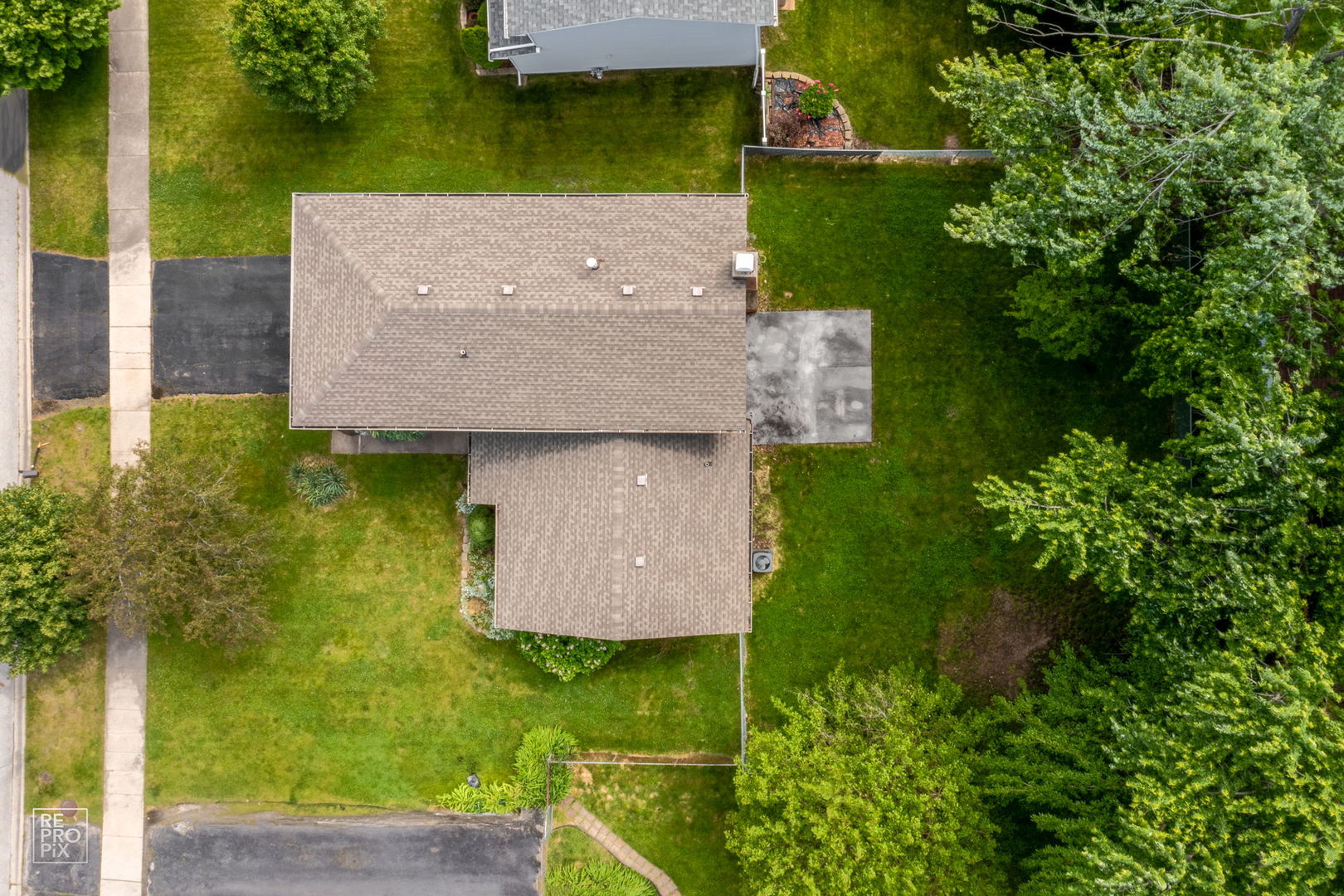 48 Pheasant Road Matteson, IL 60443 - Photo 7 of 23 an aerial view of a house