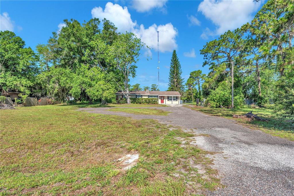 1815 30th Street Southeast Ruskin, FL 33570 - Photo 3 of 31