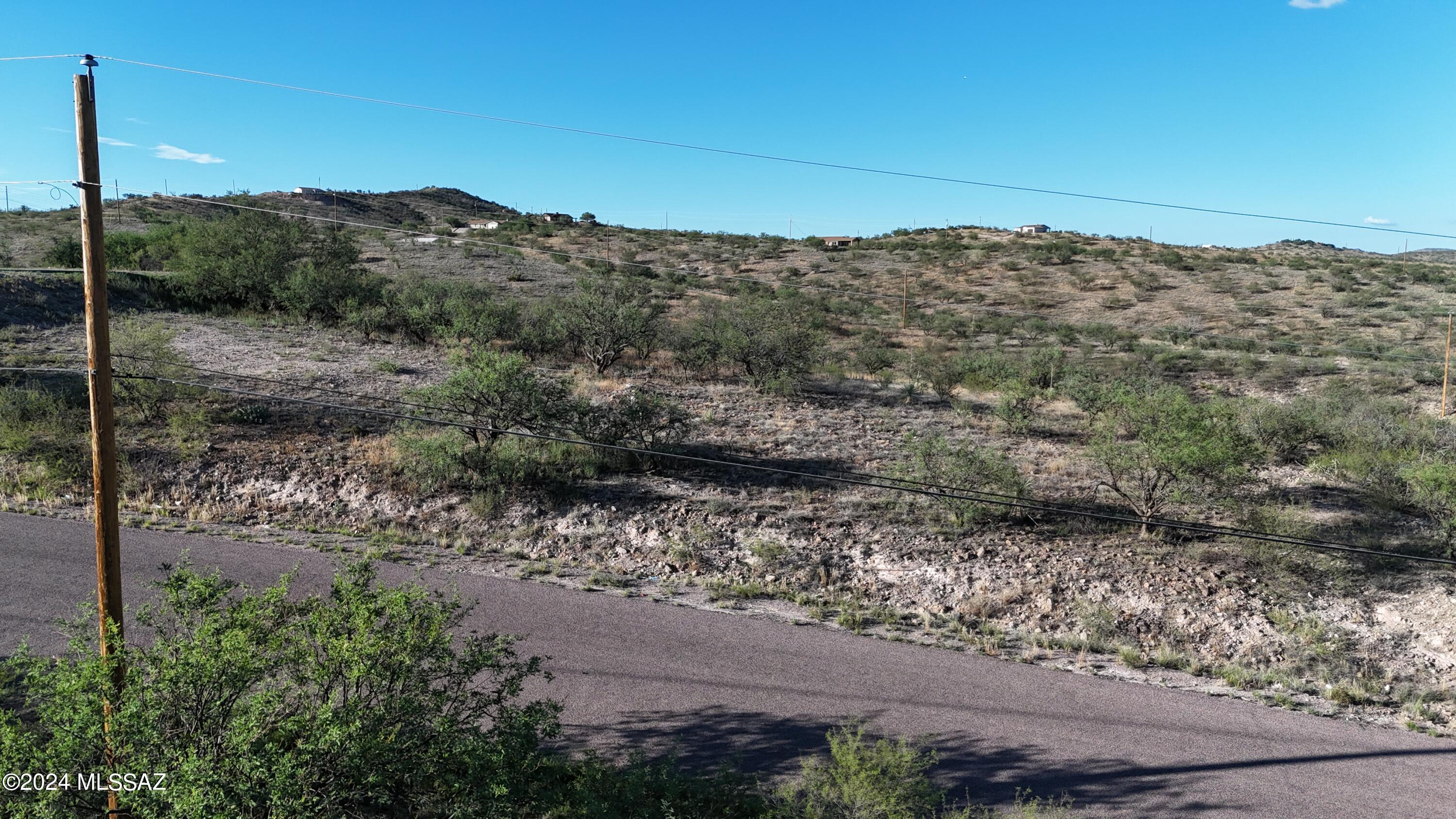 1021 Calle Cumpas, Unit 27 Rio Rico, AZ 85648 - Photo 3 of 13