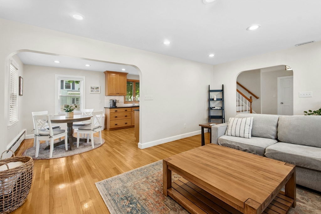 30 Shetland Road Marblehead, MA 01945 - Photo 10 of 40