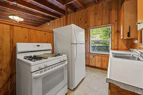 $400,000 | 20719 Foothill Drive, Monte Rio, CA 95462