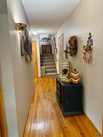 $269,900 | 3101 Southwest Wanamaker Drive, Unit 13, Topeka, KS 66614