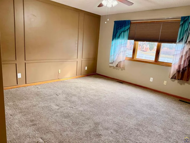 $269,900 | 3101 Southwest Wanamaker Drive, Unit 13, Topeka, KS 66614