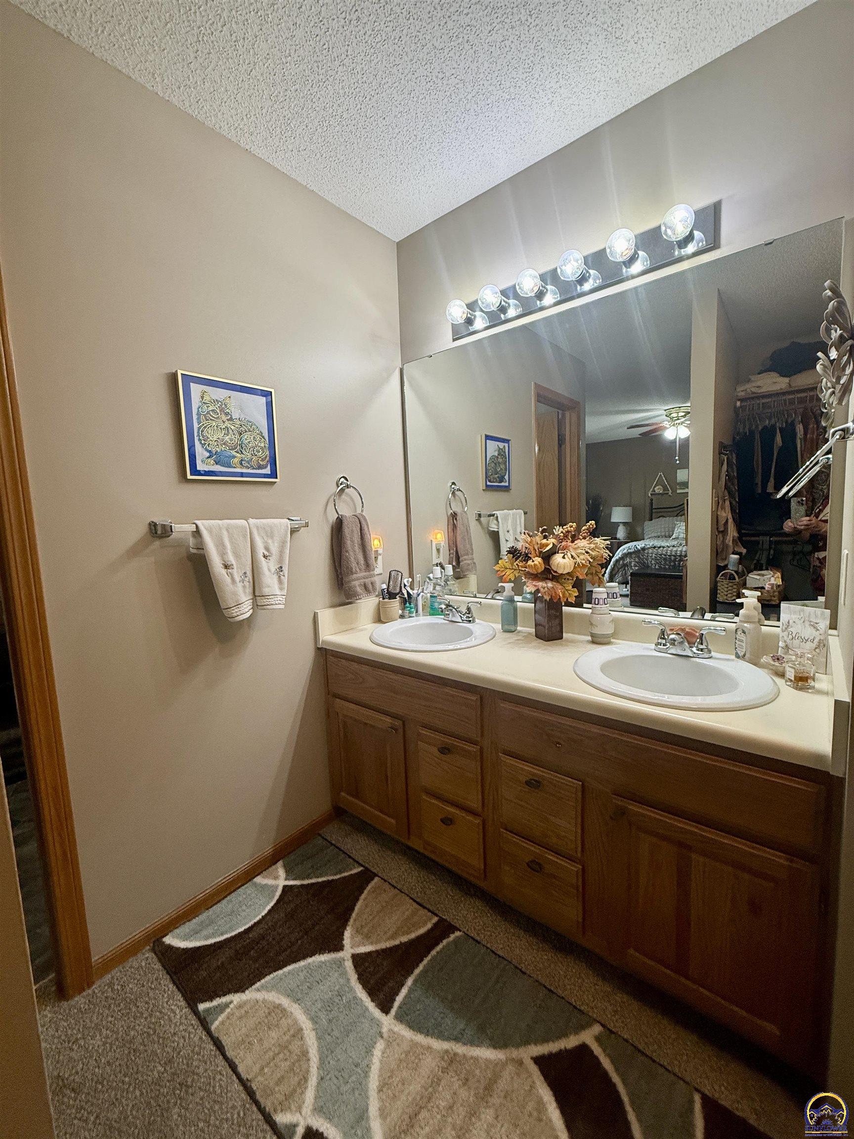 3101 Southwest Wanamaker Drive, Unit 13 Topeka, KS 66614 - Photo 25 of 52