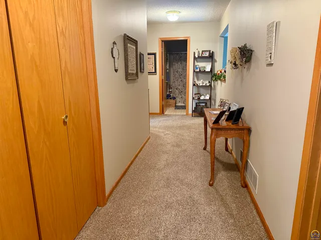 $269,900 | 3101 Southwest Wanamaker Drive, Unit 13, Topeka, KS 66614