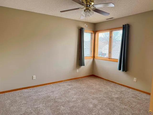 $269,900 | 3101 Southwest Wanamaker Drive, Unit 13, Topeka, KS 66614