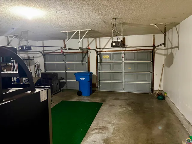 $269,900 | 3101 Southwest Wanamaker Drive, Unit 13, Topeka, KS 66614