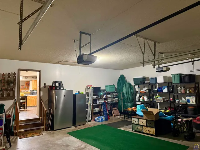 $269,900 | 3101 Southwest Wanamaker Drive, Unit 13, Topeka, KS 66614