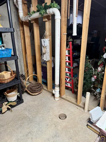 $269,900 | 3101 Southwest Wanamaker Drive, Unit 13, Topeka, KS 66614