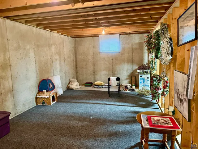 $269,900 | 3101 Southwest Wanamaker Drive, Unit 13, Topeka, KS 66614