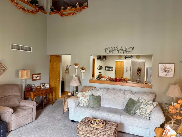 $269,900 | 3101 Southwest Wanamaker Drive, Unit 13, Topeka, KS 66614