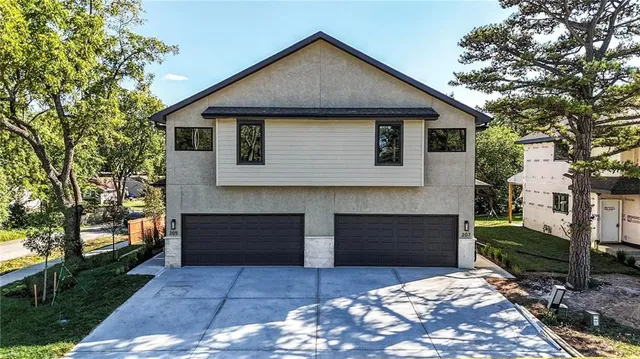 $350,000 | 207 Northwest Orchard Street, Lee's Summit, MO 64063