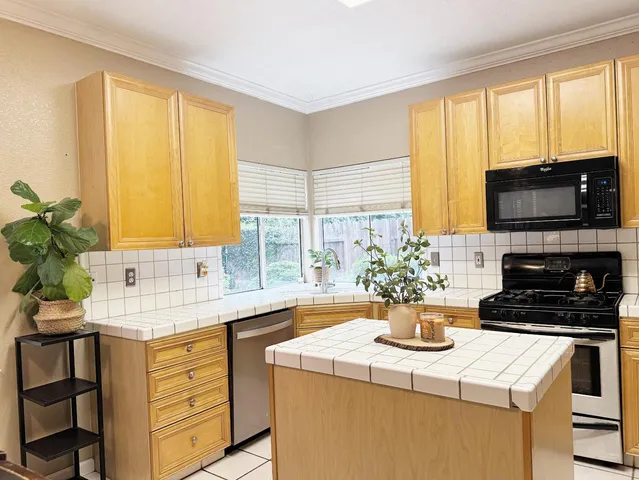 $499,000 | 10762 Pleasant Valley Circle, Stockton, CA 95209