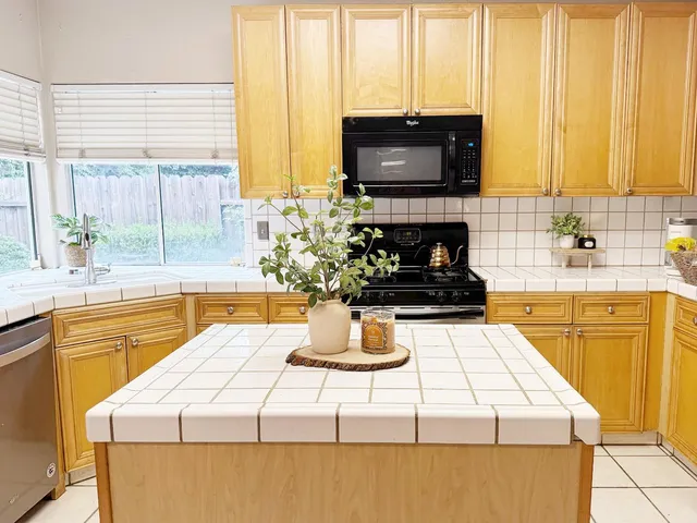 $499,000 | 10762 Pleasant Valley Circle, Stockton, CA 95209