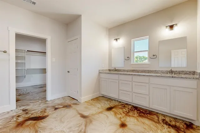 $289,000 | 186 Smyrna Meadows Lane, Sunset, TX 76270