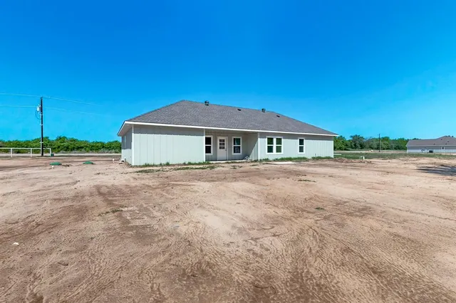 $289,000 | 186 Smyrna Meadows Lane, Sunset, TX 76270