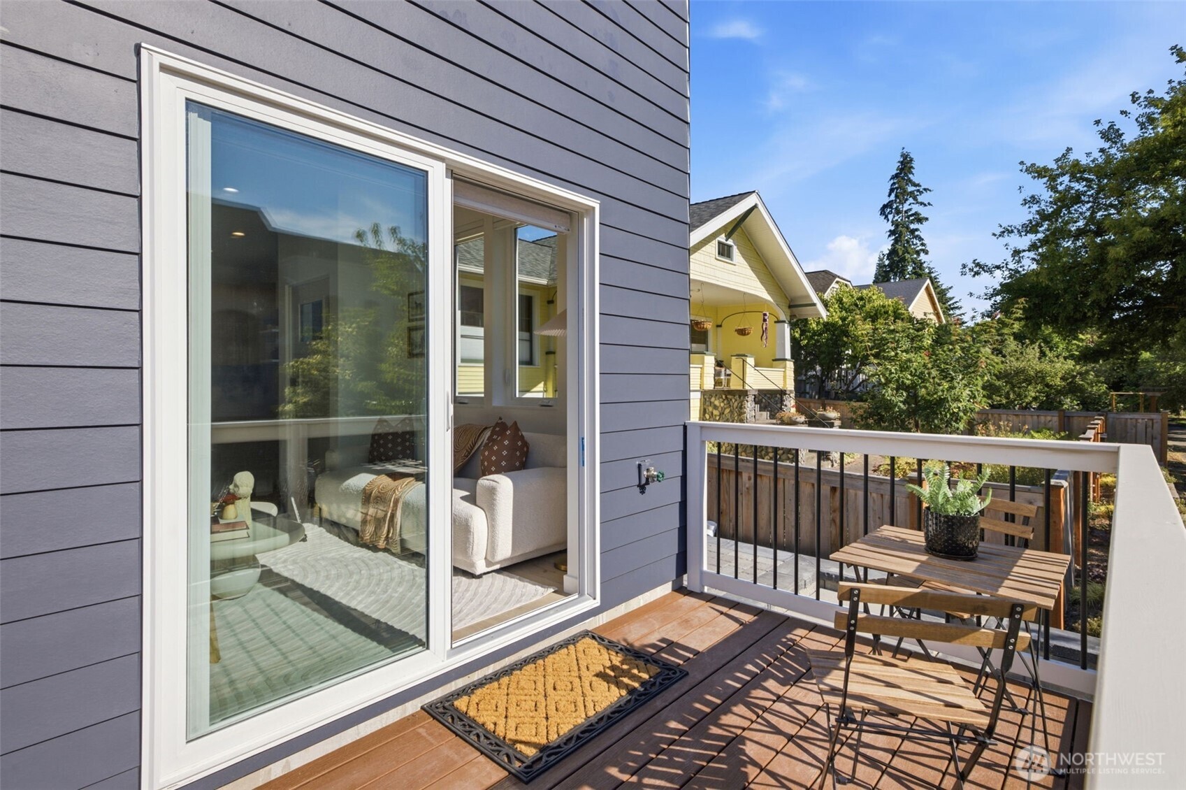 4117 Southwest Juneau Street Seattle, WA 98136 - Photo 7 of 40