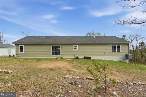 $525,000 | 379 Jura Drive, Hedgesville, WV 25427