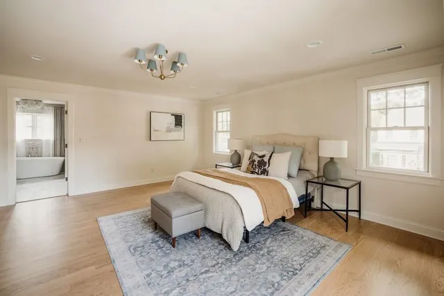 $1,290,000 | 3711 North Downer Avenue, Shorewood, WI 53211