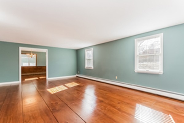 46 Wenham Road Topsfield, MA 01983 - Photo 7 of 28 Gallery Image 7
