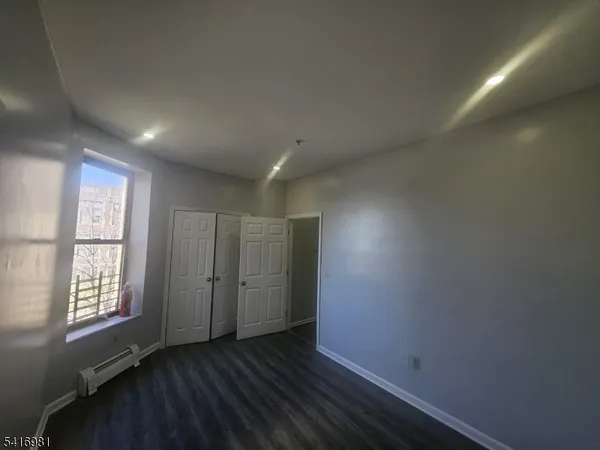 $2,300 | 150 Broad Street, Newark, NJ 07104