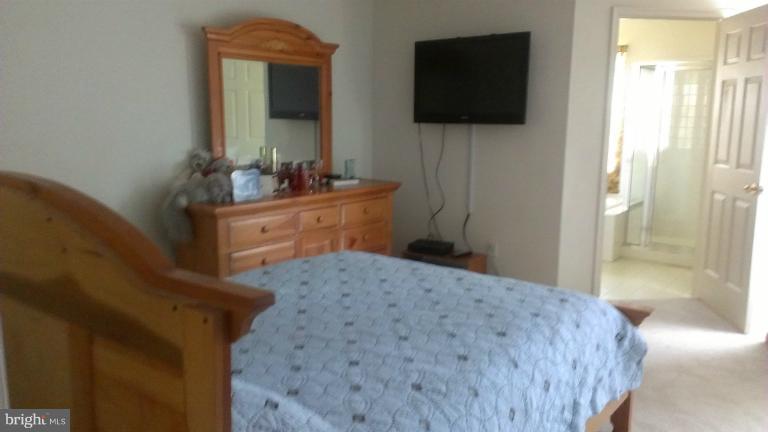 9365 Ridings Way Laurel, MD 20723 - Photo 2 of 8 Bedroom (Master)