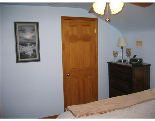 620 Springfield Street Pittsburgh, PA 15220 - Photo 11 of 17 Bedroom. Gorgeous Wood Work throughout the bedrooms with Solid wood doors
