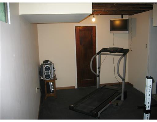 620 Springfield Street Pittsburgh, PA 15220 - Photo 13 of 17 Other. Part of the basement is currently finished except the ceiling great potential.... currently used as a home gym