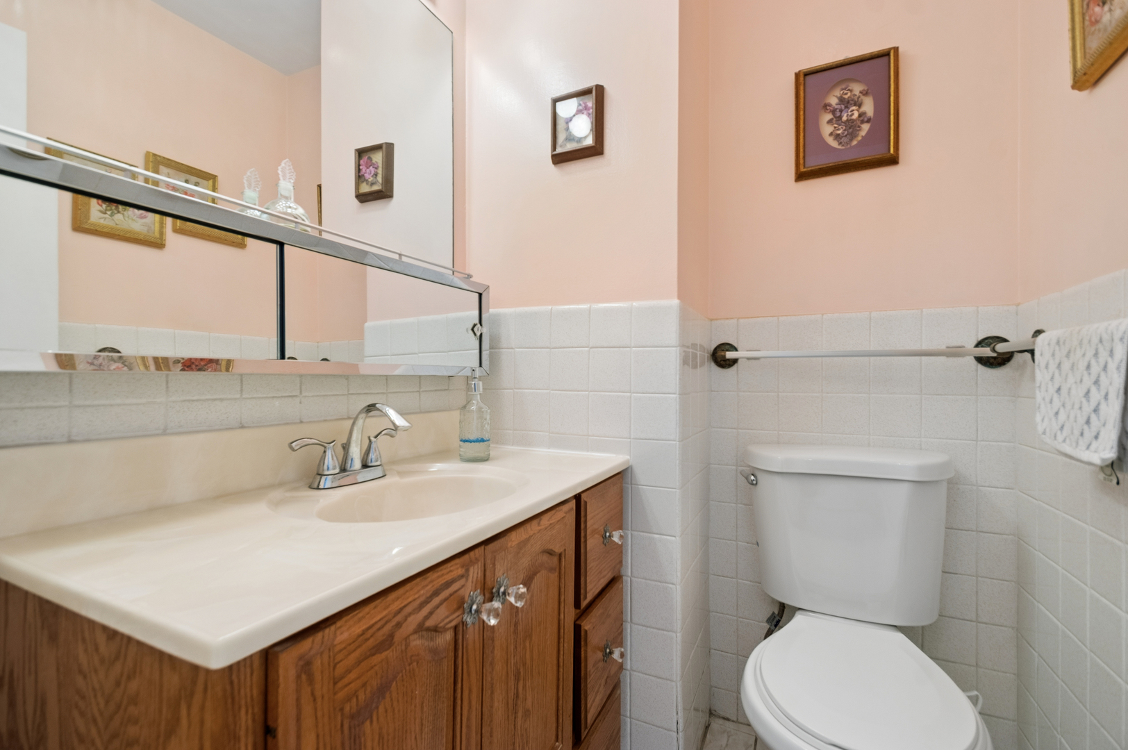 6301 North Sheridan Road, Unit 11L Chicago, IL 60660 - Photo 17 of 21