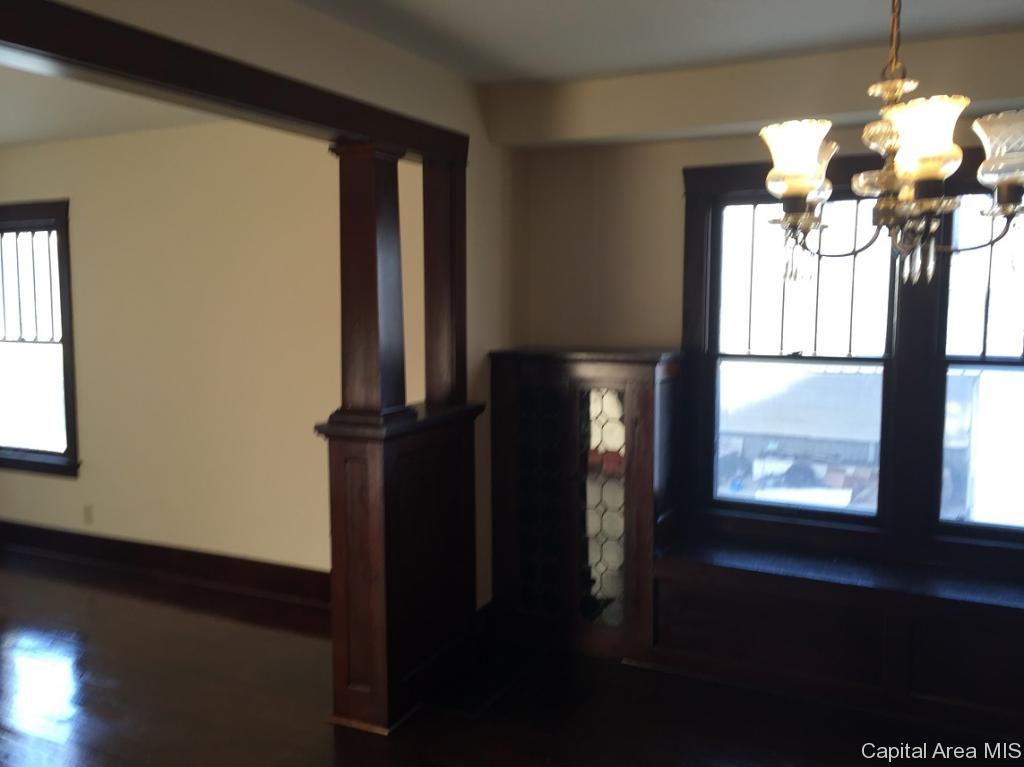 427 East Clay Street Roodhouse, IL 62082 - Photo 5 of 11