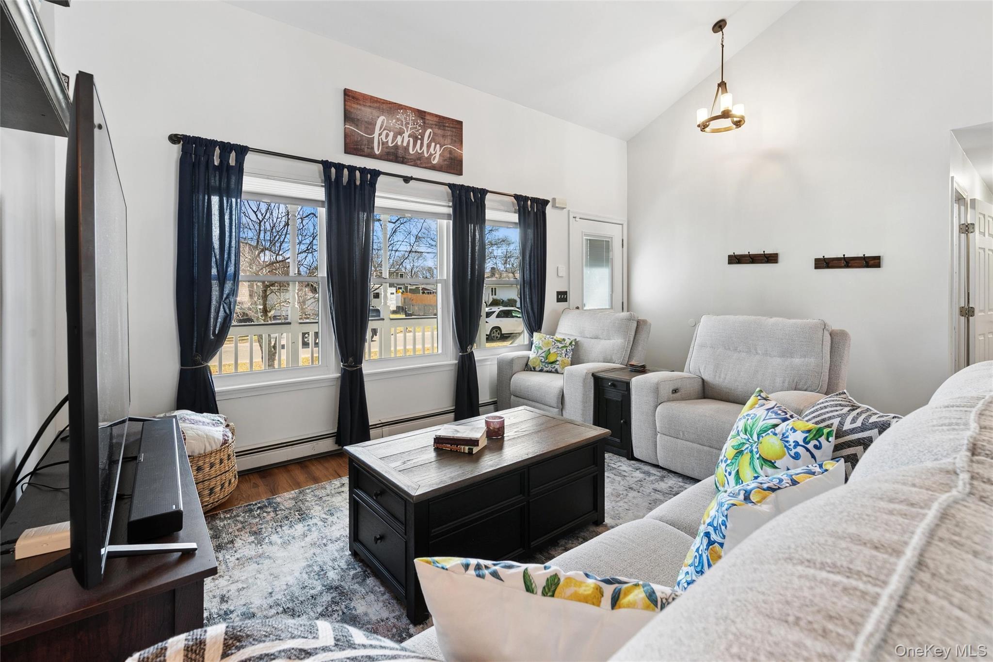 19 Flintlock Drive Shirley, NY 11967 - Photo 12 of 32