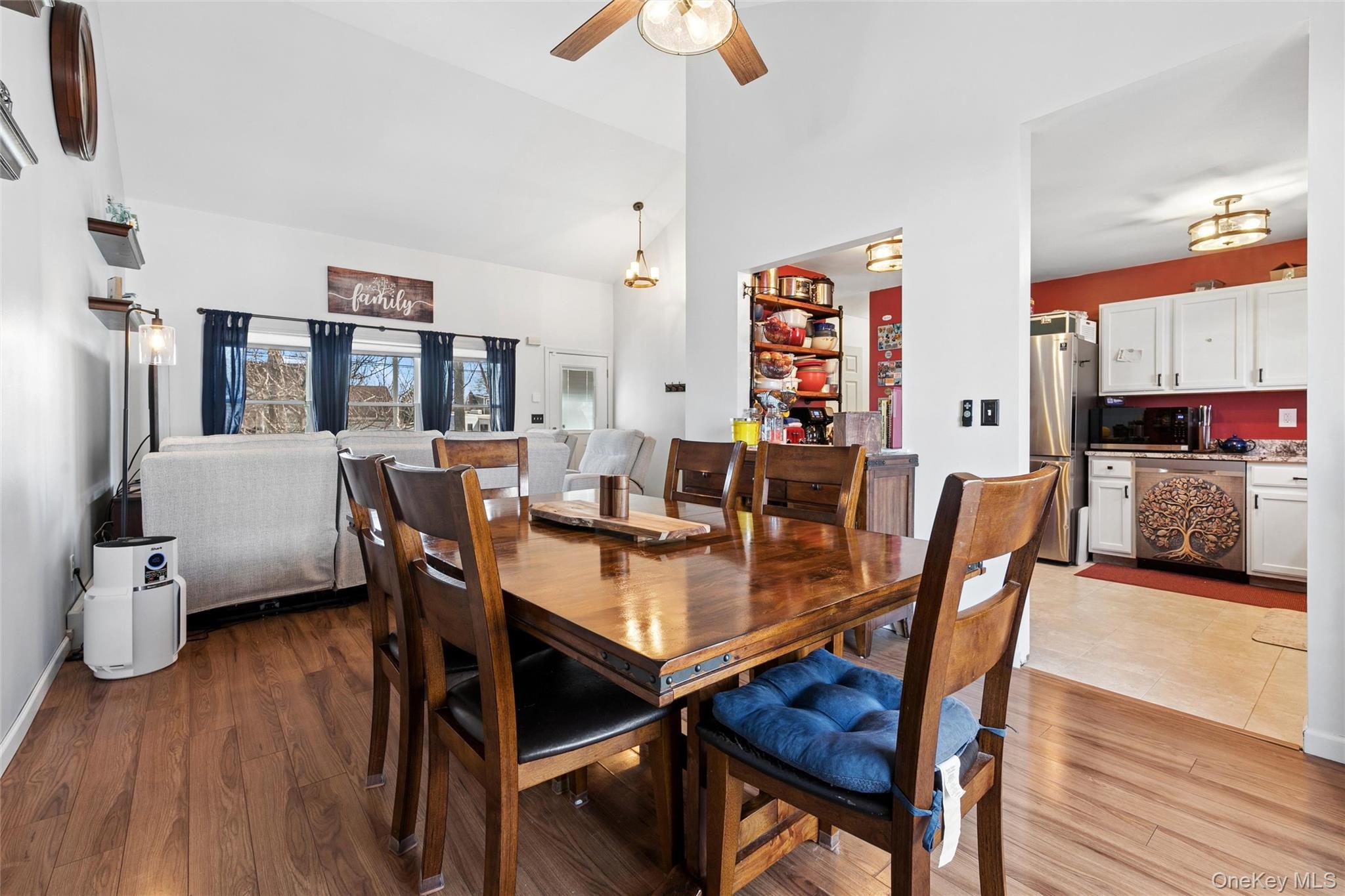 19 Flintlock Drive Shirley, NY 11967 - Photo 15 of 32