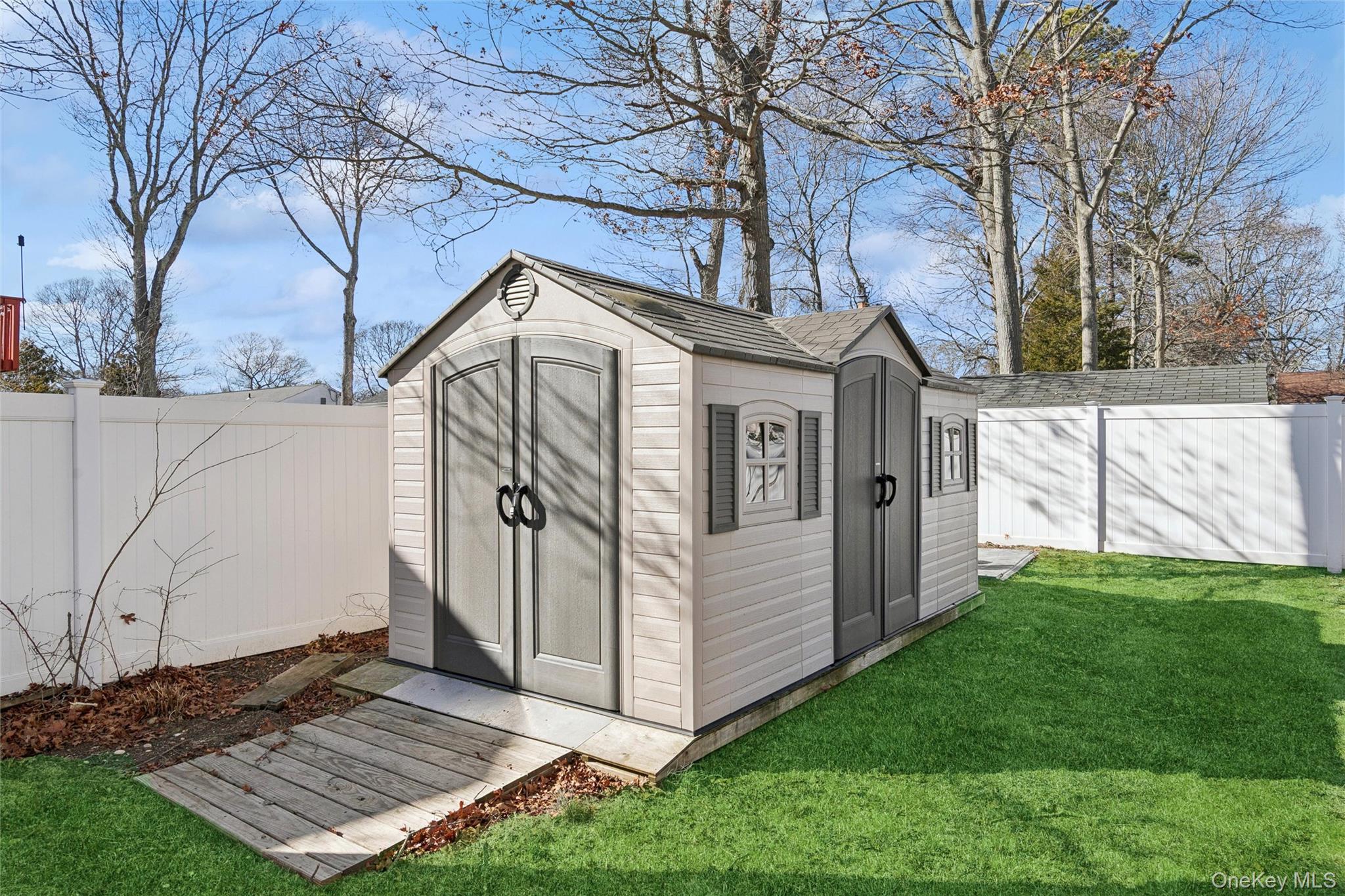 19 Flintlock Drive Shirley, NY 11967 - Photo 9 of 32