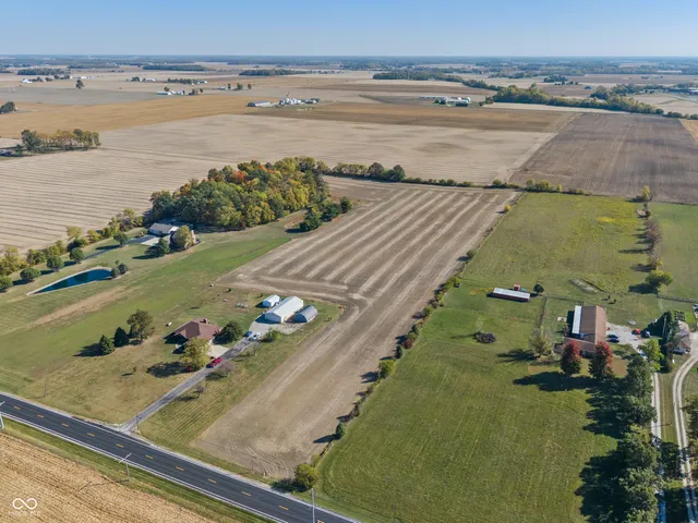 $490,000 | 1592.5 South State Rd 13, Lapel, IN 46051