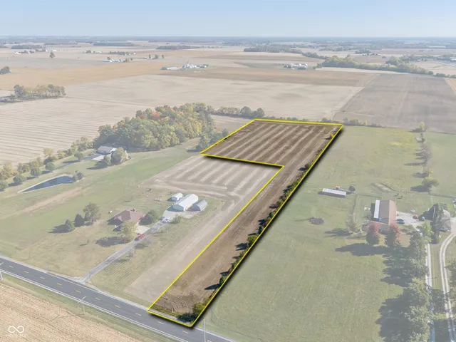 $490,000 | 1592.5 South State Rd 13, Lapel, IN 46051