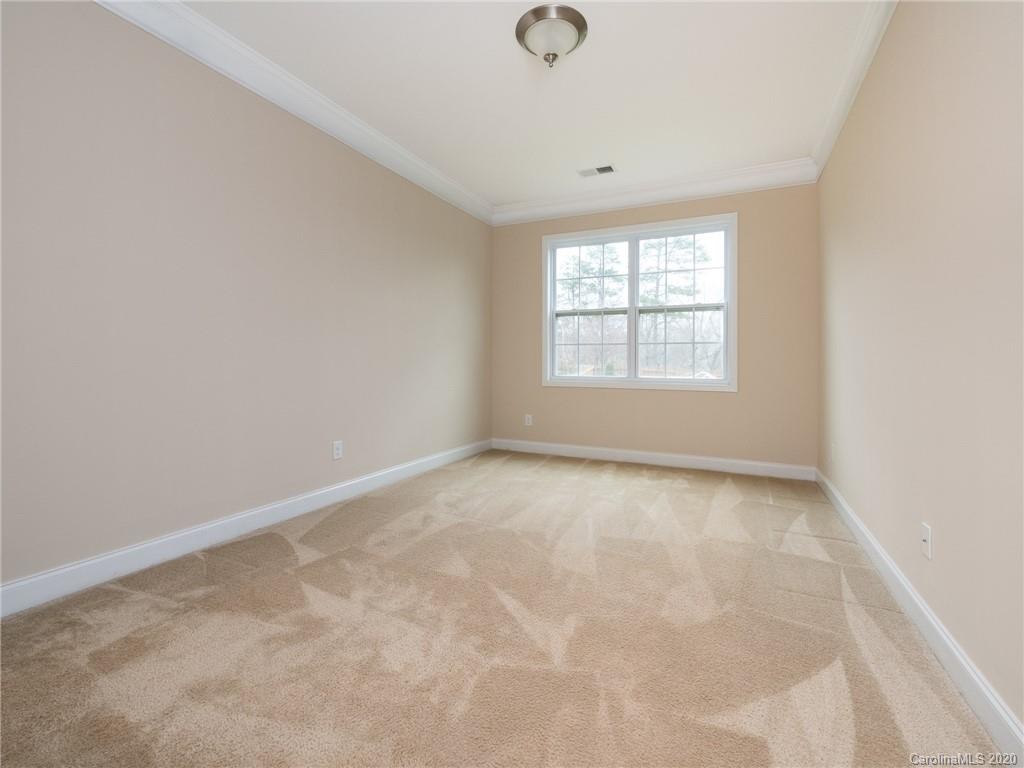 9047 Inverness Bay Road Charlotte, NC 28278 - Photo 36 of 44 Gallery Image 36