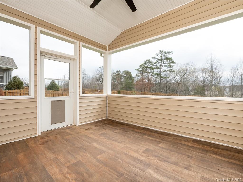 9047 Inverness Bay Road Charlotte, NC 28278 - Photo 8 of 44 Gallery Image 8
