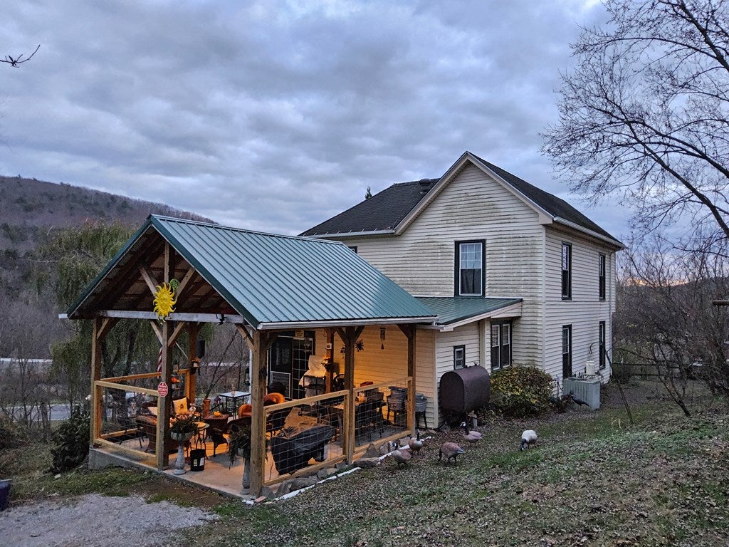 5280 Peppers Ferry Road Max Meadows, VA 24360 - Photo 12 of 60 Gallery Image 12
